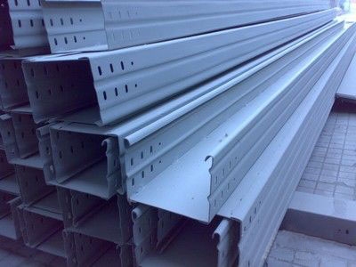 大跨距電纜橋架生產