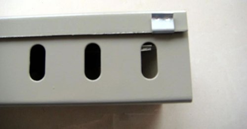 選擇電纜橋架時應(yīng)選擇怎樣的規(guī)格及品種？