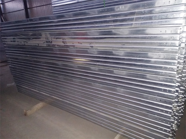 生產(chǎn)電纜橋架的主要部件及注意事項(xiàng)有什么？