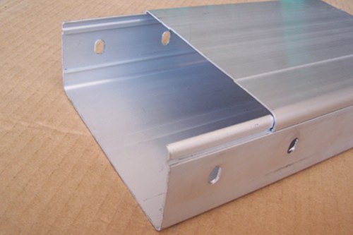 鋁合金電纜橋架具有什么特點(diǎn)與應(yīng)用范圍？